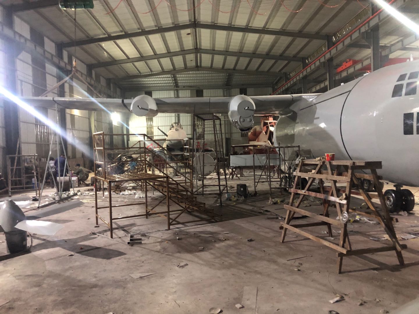 大型航空模型制作真的是翱翔藍(lán)天的匠心之作呀！